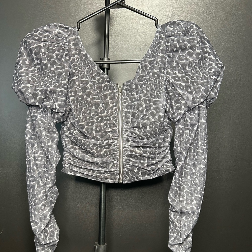 Oh Polly Leopard Print Crop Top – Size US 0 – Like New!